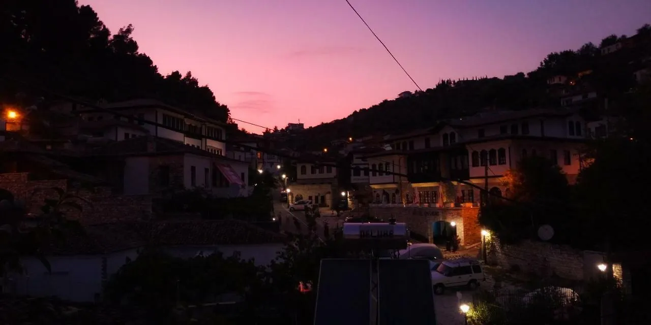 Konukevi Villa Mishel Berat