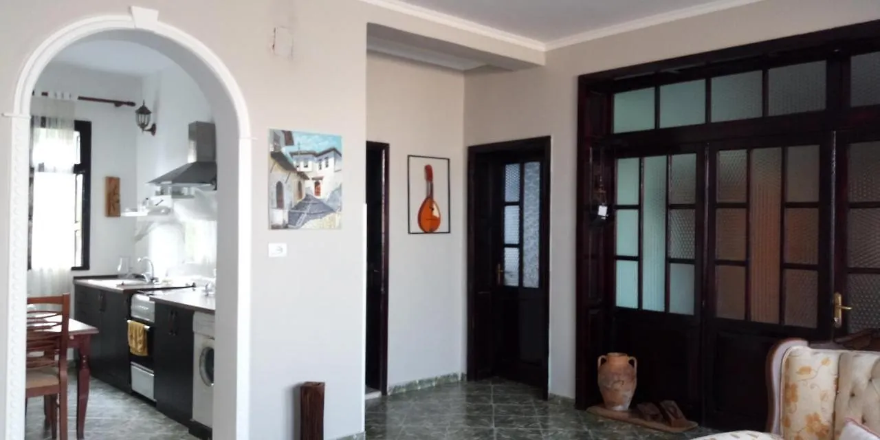 Konukevi Villa Mishel Berat